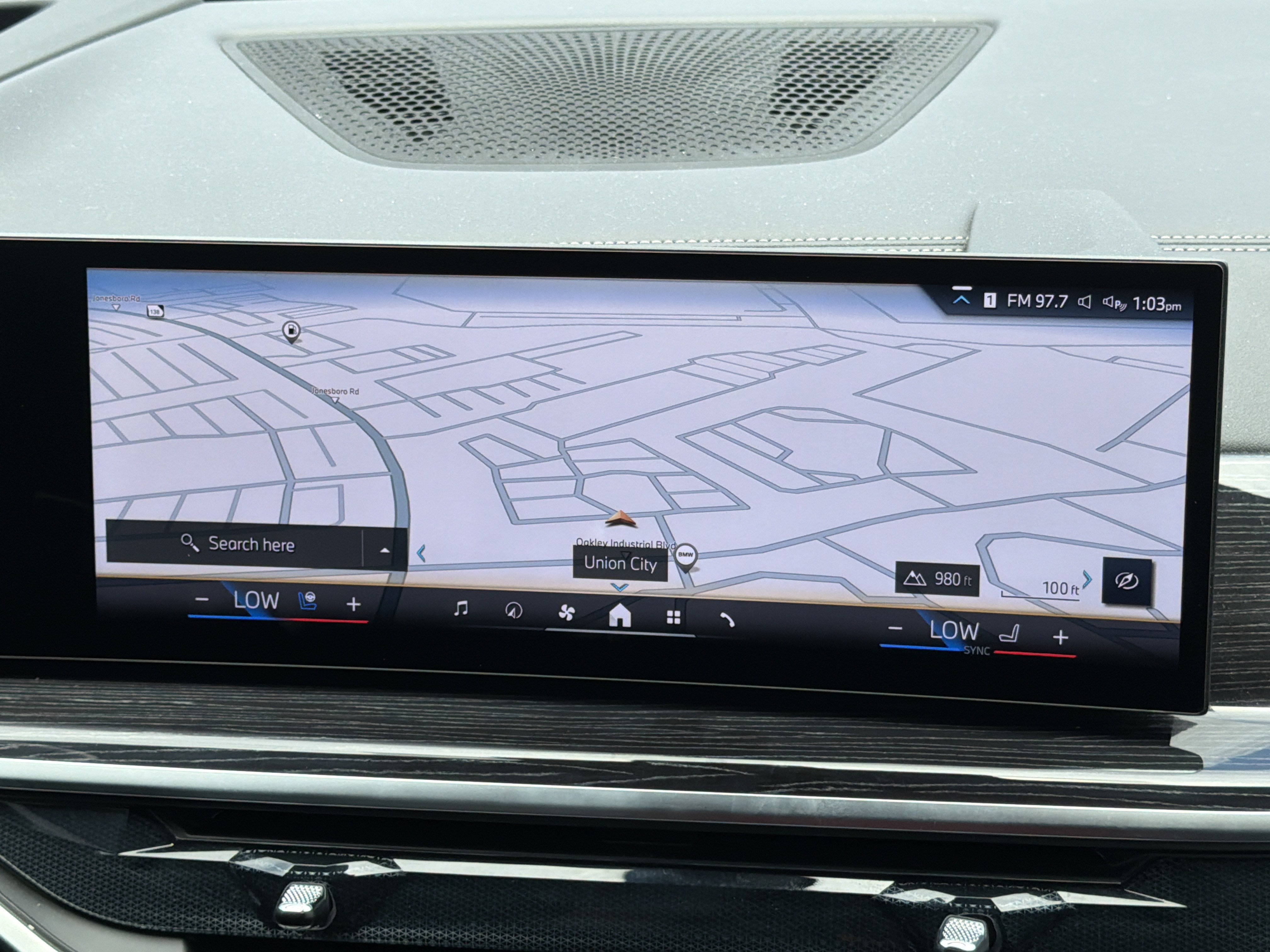 Certified 2025 BMW X6 xDrive40i AWD/4WD image 5