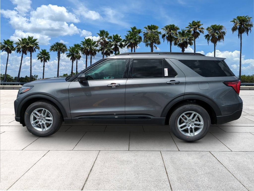 New 2026 Ford Explorer Active RWD image 4