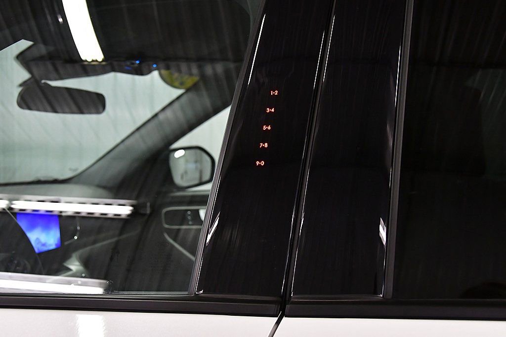 Used 2023 Ford Explorer XLT w/ Equipment Group 202A image 15