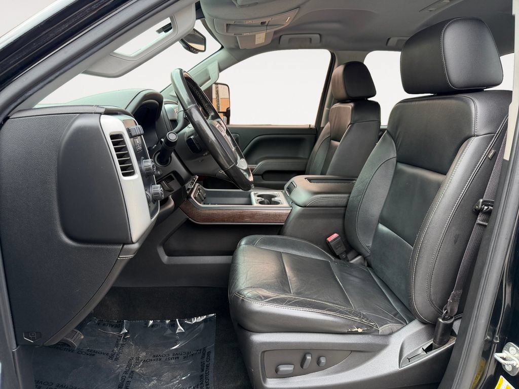 Used 2018 GMC Sierra 2500 SLT w/ Suspension Package, Off-Road AWD/4WD image 14