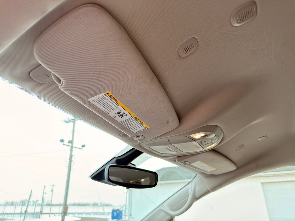 Used 2023 Chrysler Pacifica Touring-L image 25