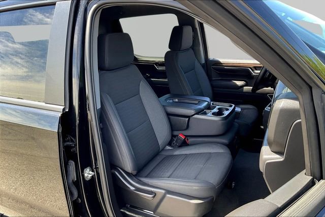 Used 2023 Chevrolet Silverado 1500 LT AWD/4WD image 19