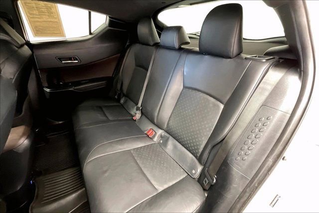 Used 2019 Toyota C-HR Limited image 20