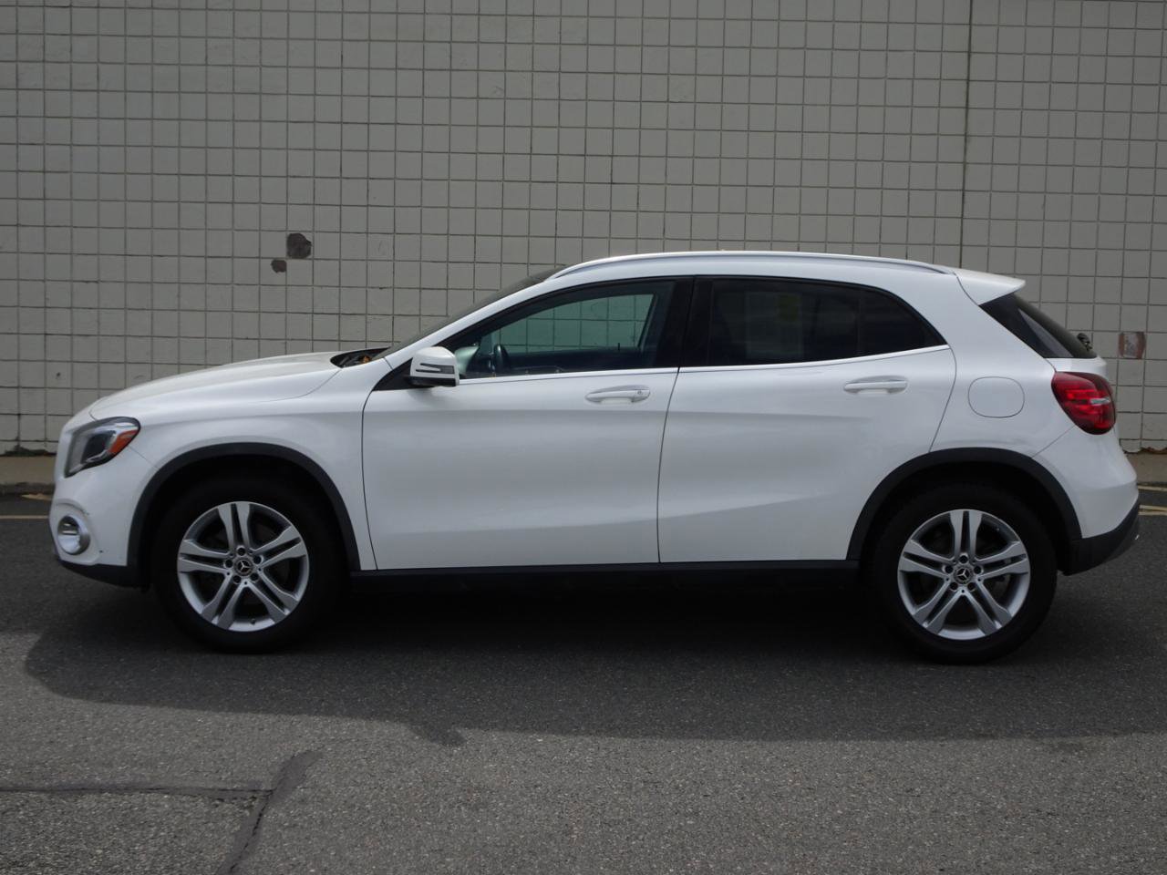 Used 2018 Mercedes-Benz GLA 250 4MATIC image 4