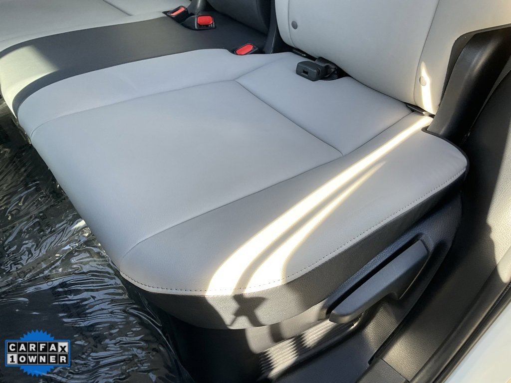 Used 2017 Toyota RAV4 Limited image 30