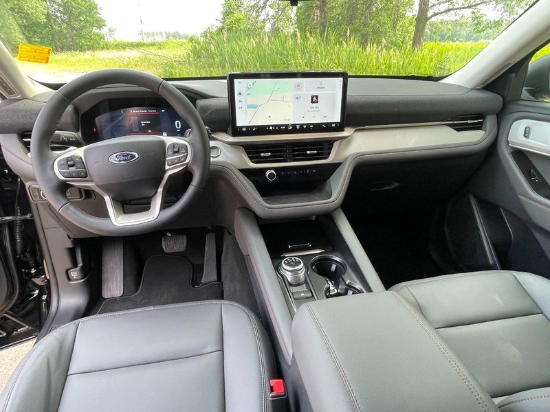 New 2025 Ford Explorer Active w/ Active Comfort Package image 19