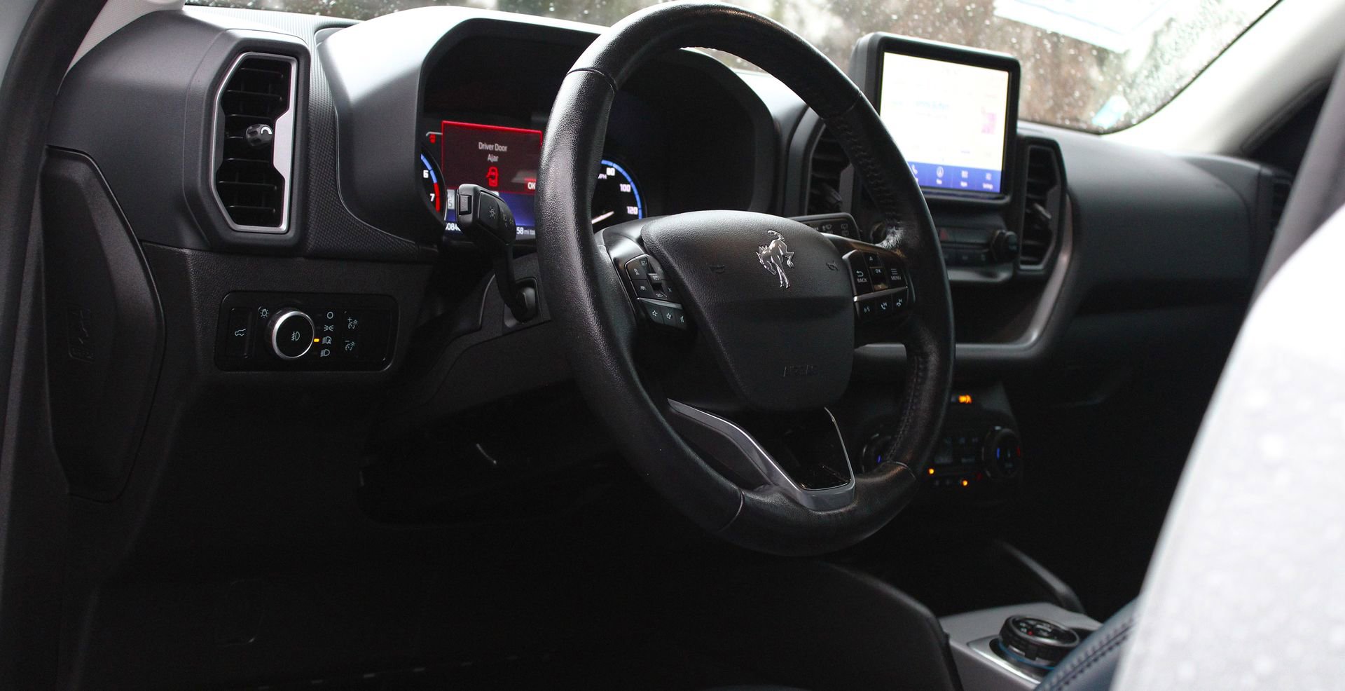 Used 2023 Ford Bronco Sport Outer Banks w/ Tech Package image 17