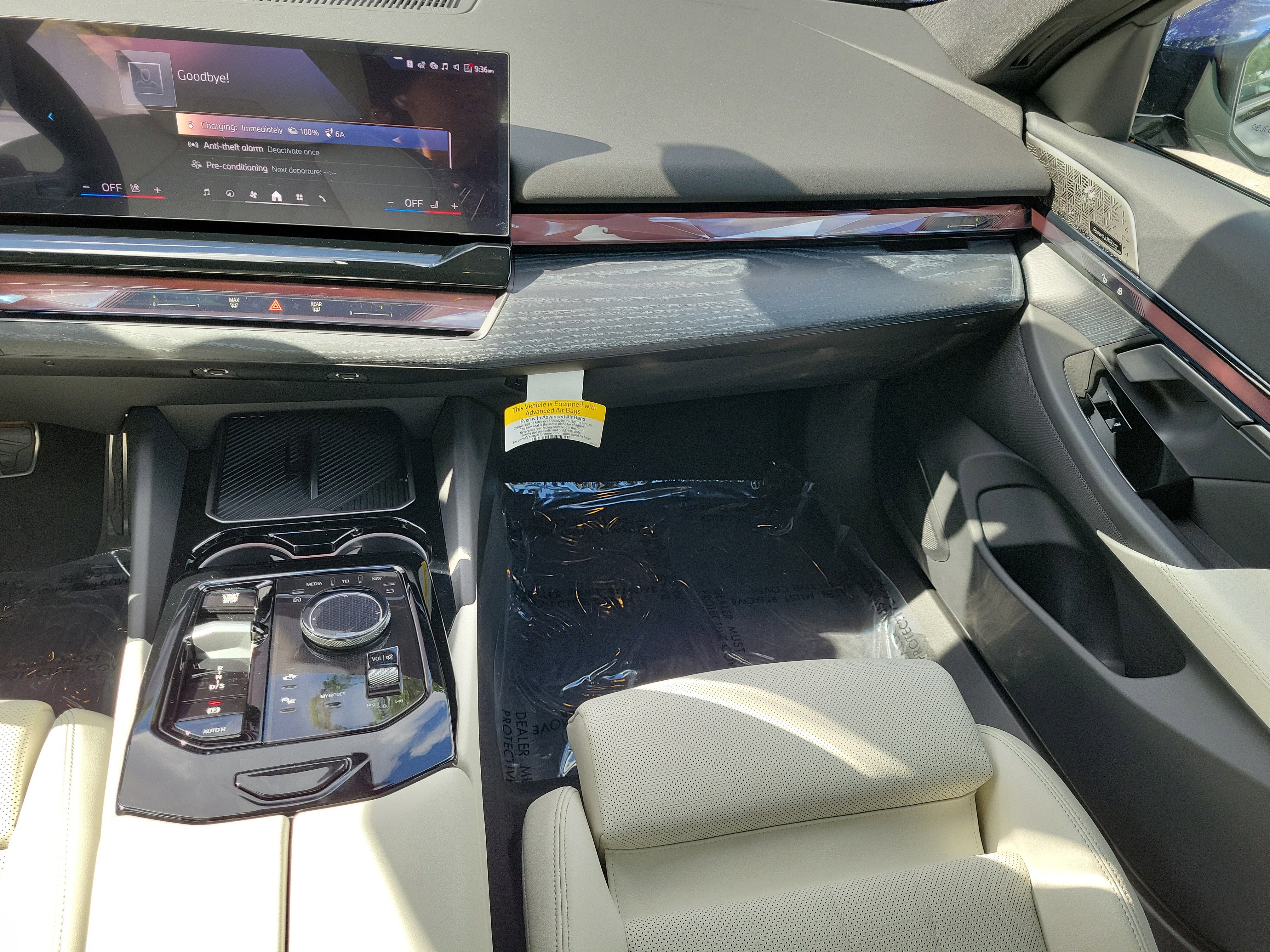 New 2027 BMW 550e xDrive AWD/4WD image 9