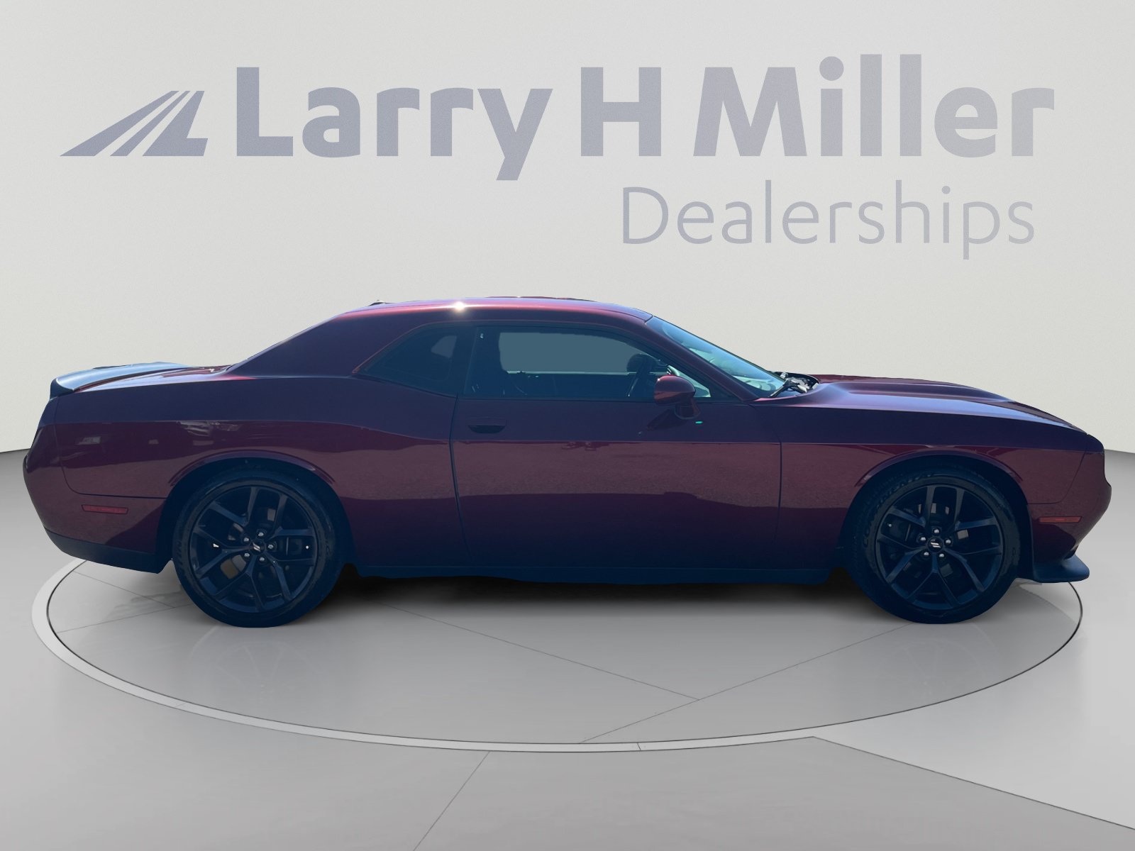 Used 2019 Dodge Challenger GT w/ Blacktop Package RWD image 6