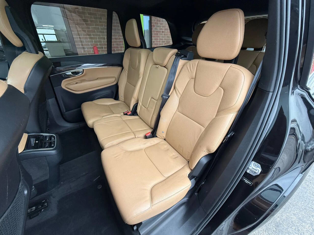 Used 2018 Volvo XC90 T6 Momentum w/ Convenience Package image 11