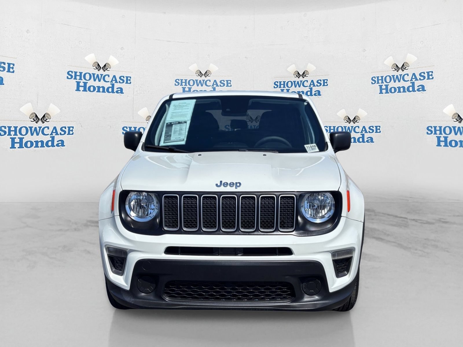 Used 2023 Jeep Renegade Latitude AWD/4WD image 6
