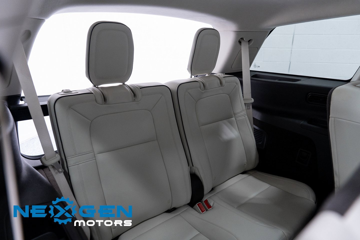 Used 2022 Lincoln Aviator Black Label w/ Dynamic Handling Package image 44