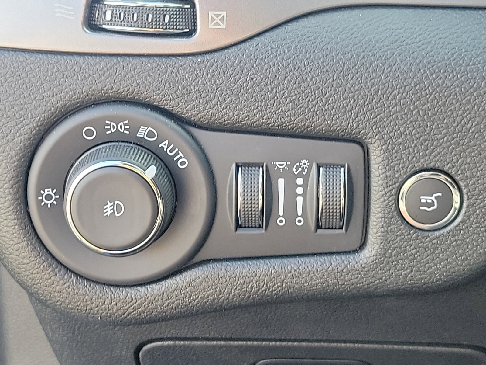 Certified 2022 Jeep Cherokee Limited image 25