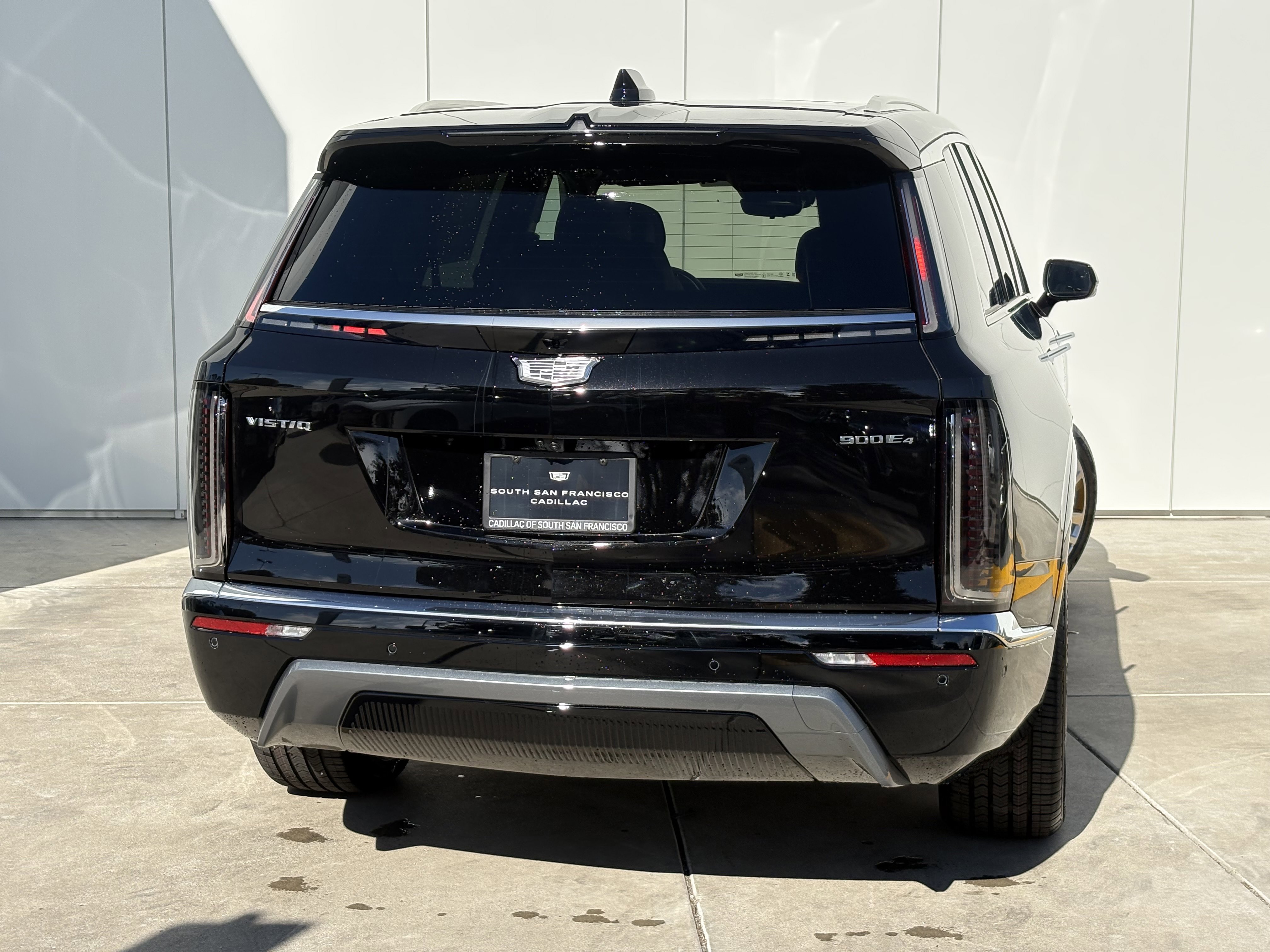 New 2026 Cadillac Vistiq Luxury w/ LPO, Floor Liner Package image 6