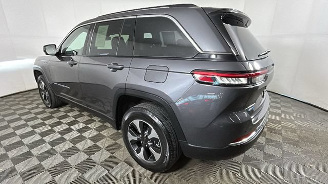 Used 2023 Jeep Grand Cherokee 4WD 4xe image 5