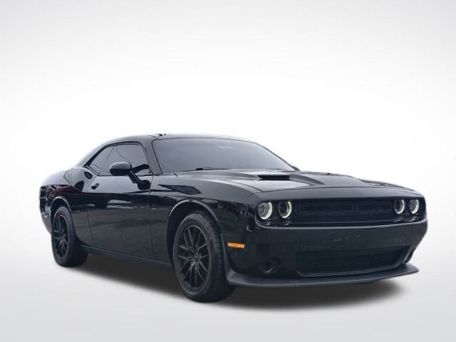Used 2015 Dodge Challenger SXT w/ Driver Convenience Group