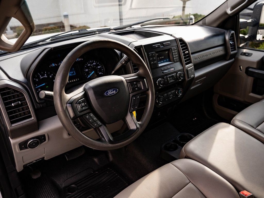 Used 2019 Ford F250 XL w/ XL Value Package image 4