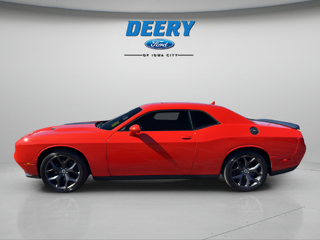 Used 2017 Dodge Challenger SXT Plus RWD image 5