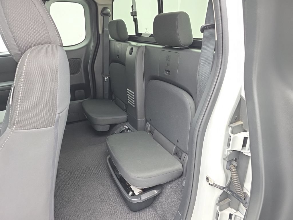 Used 2024 Nissan Frontier SV w/ SV Convenience Package AWD/4WD image 42
