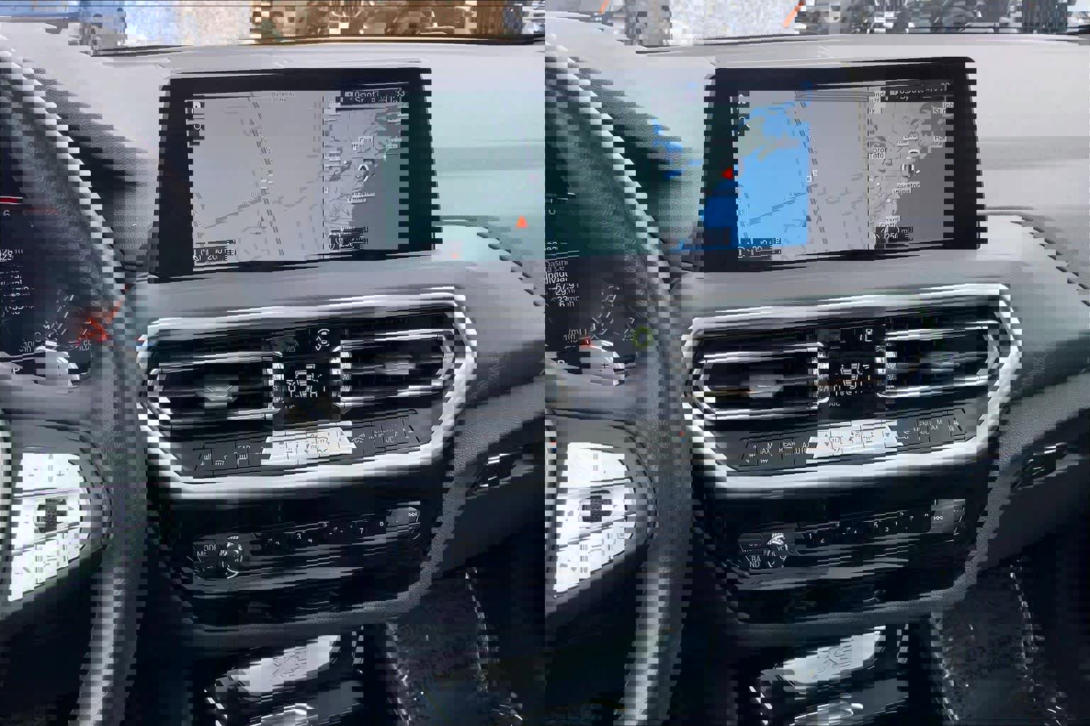 Used 2024 BMW X3 xDrive30i image 6