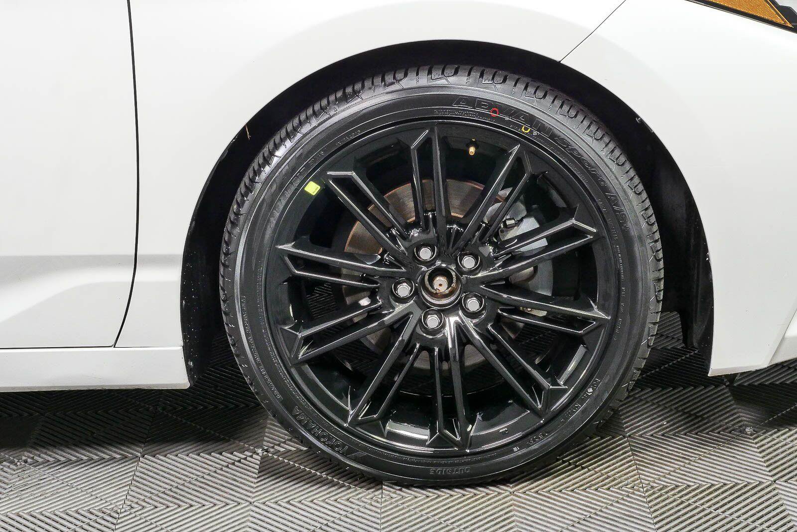 Used 2021 Toyota Avalon XSE FWD image 6