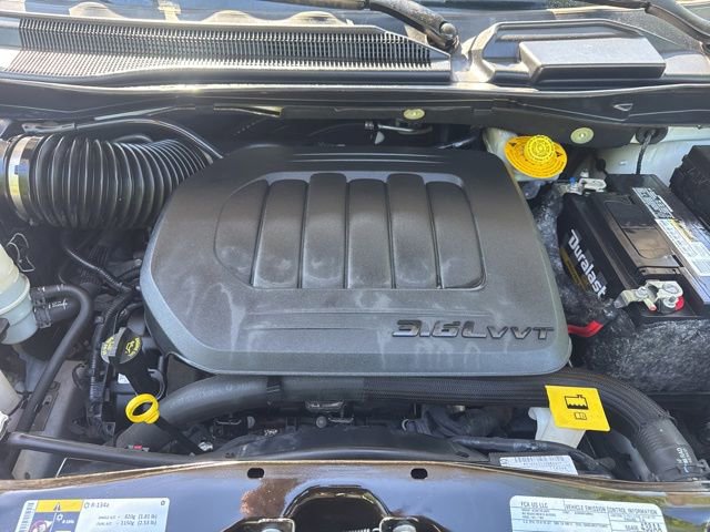 Used 2019 Dodge Grand Caravan SE w/ UConnect Hands-Free Group FWD image 17