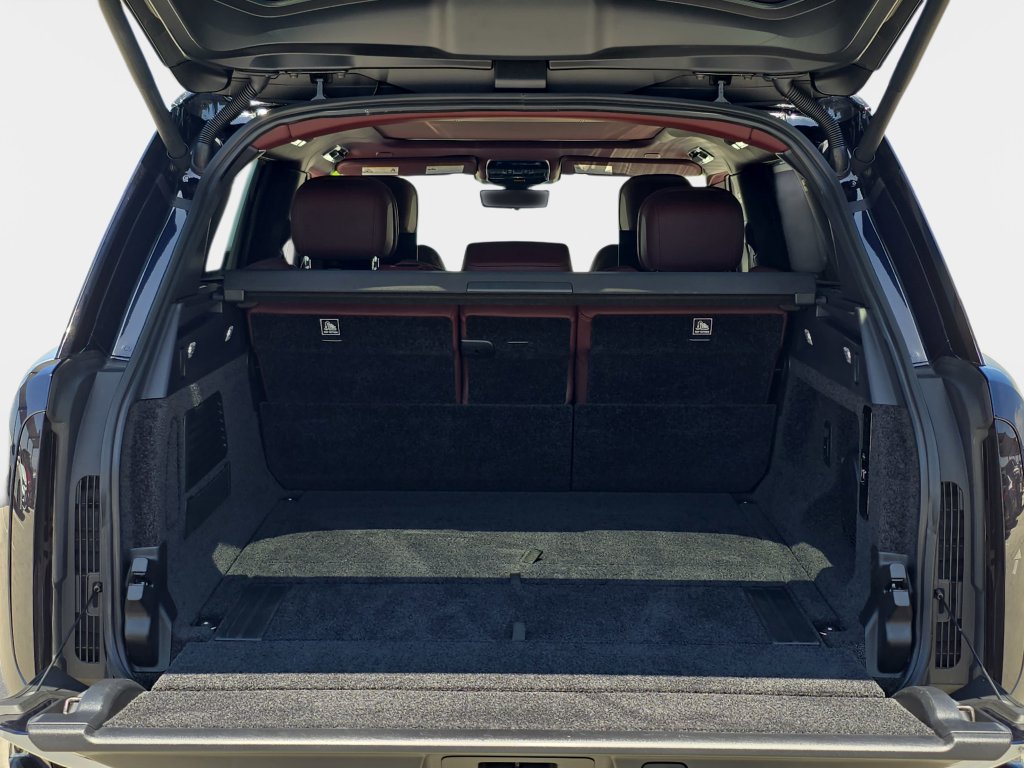 Certified 2023 Land Rover Range Rover Autobiography AWD/4WD image 12