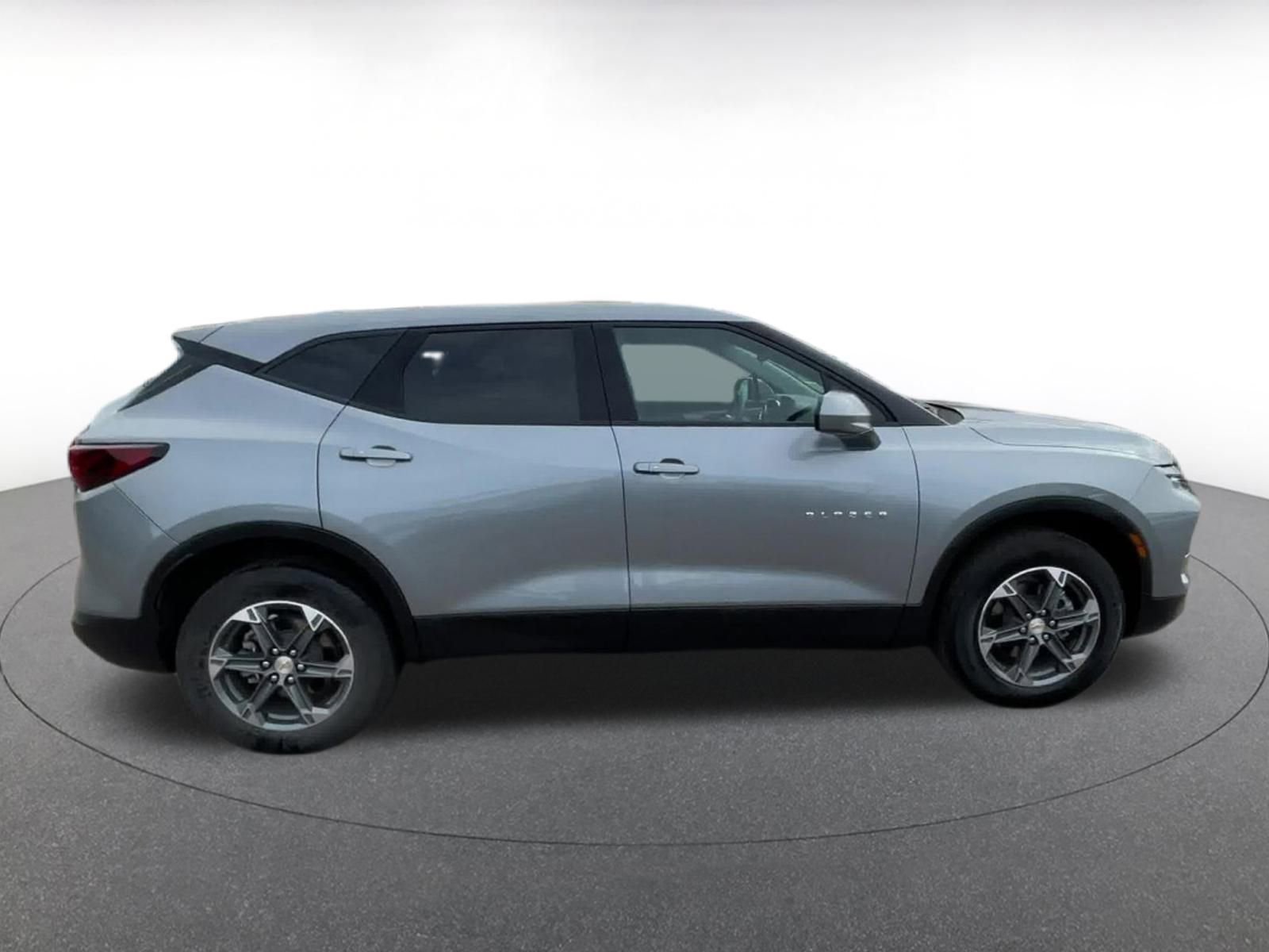 Used 2025 Chevrolet Blazer LT image 16