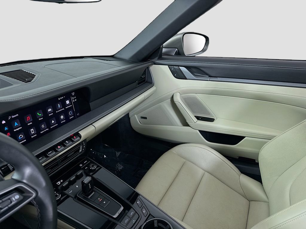 Used 2022 Porsche 911 Carrera image 26