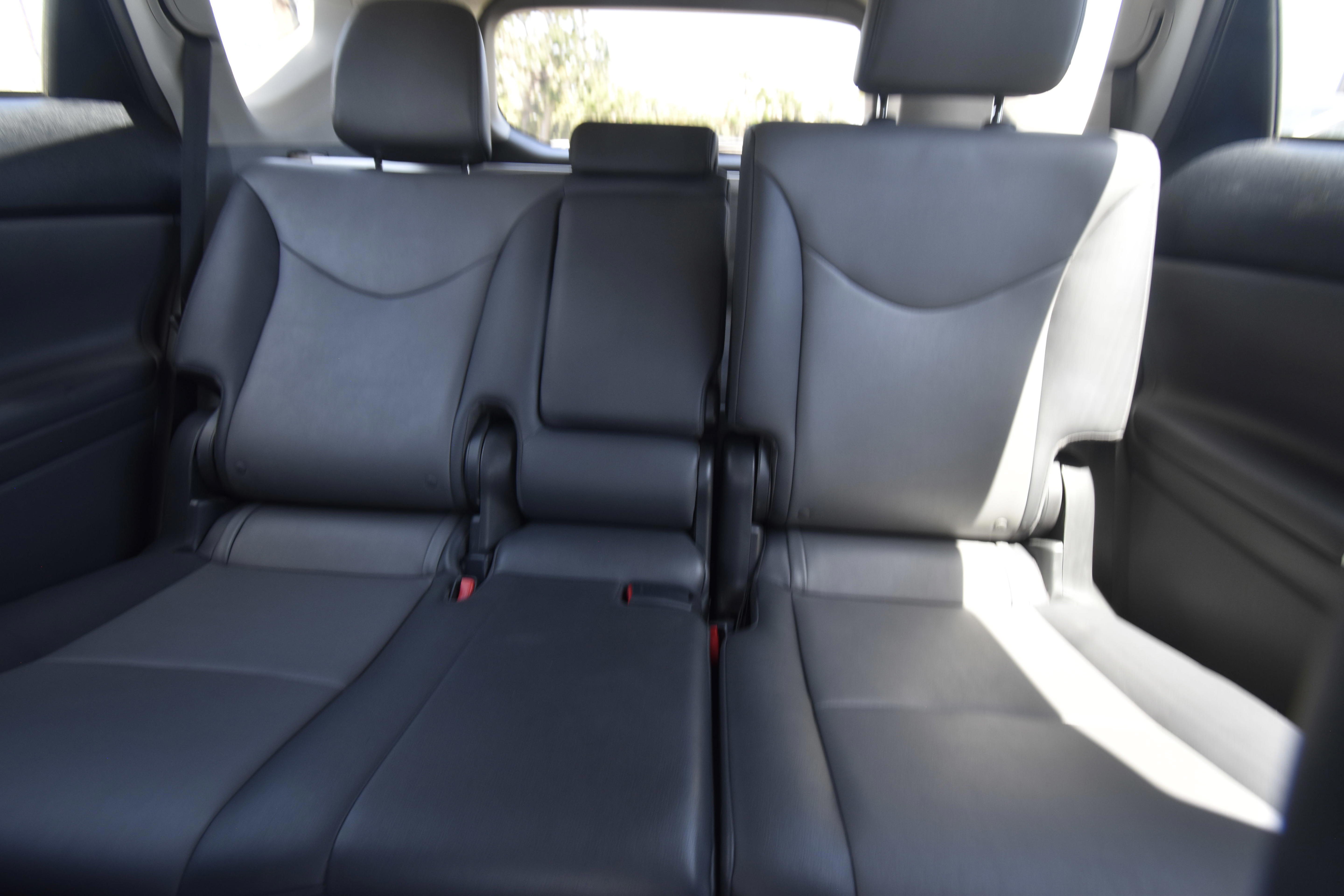 Used 2013 Toyota Prius V Five FWD image 7
