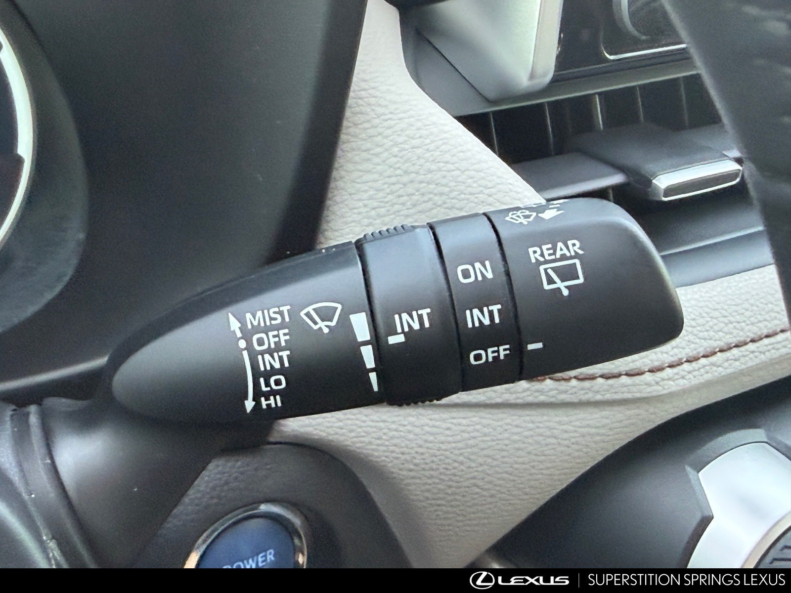 Used 2020 Toyota RAV4 Limited AWD/4WD image 23