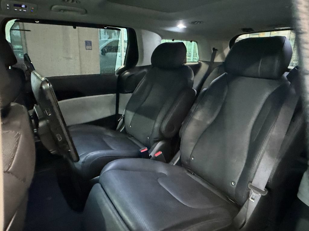 Used 2024 Kia Carnival SX Prestige FWD image 12