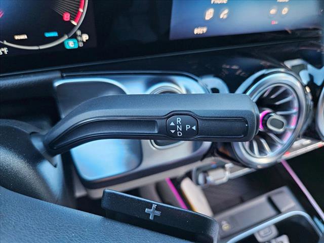 New 2026 Mercedes-Benz GLB 250 image 12