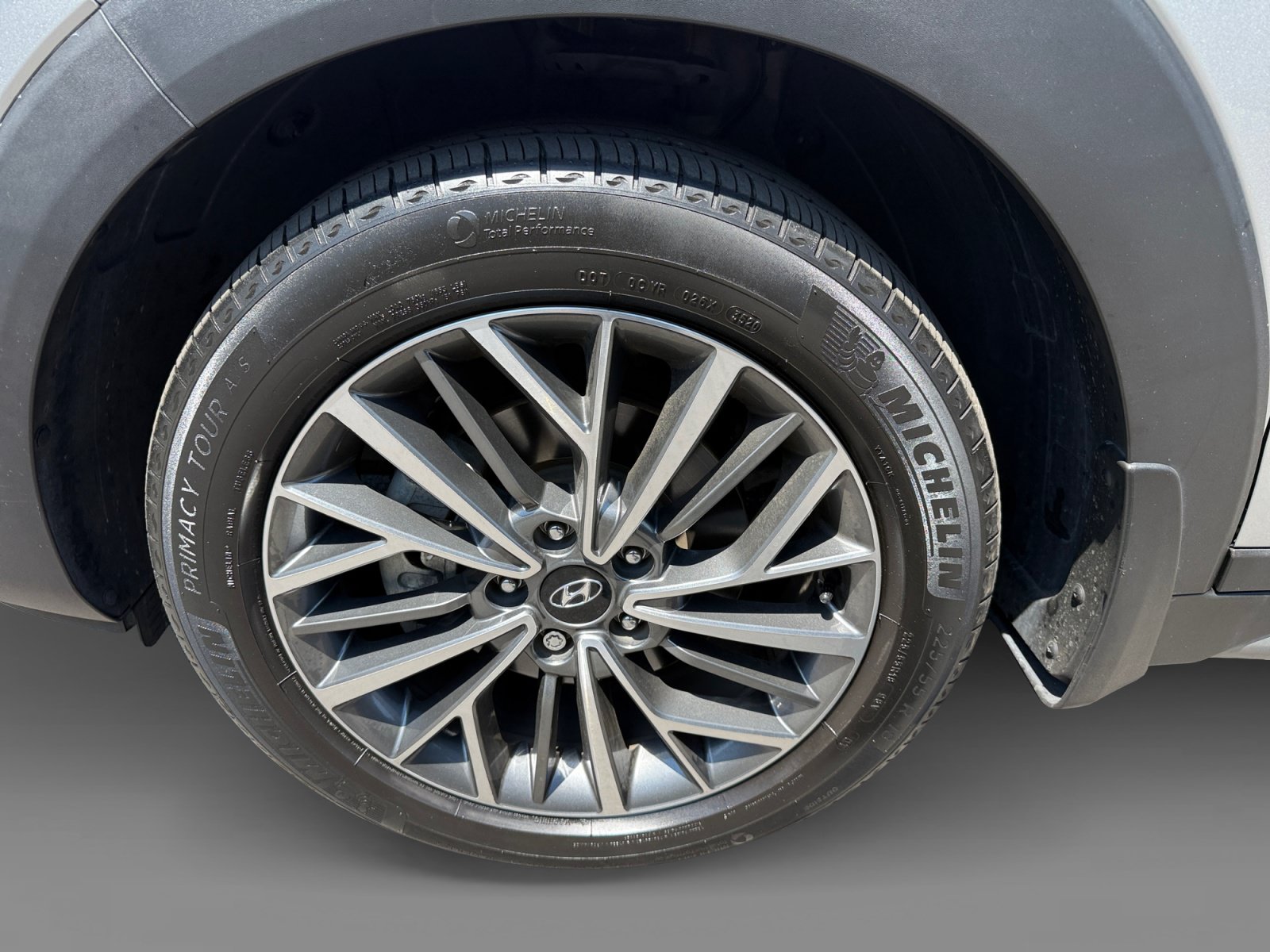 Certified 2021 Hyundai Tucson Limited AWD/4WD image 9