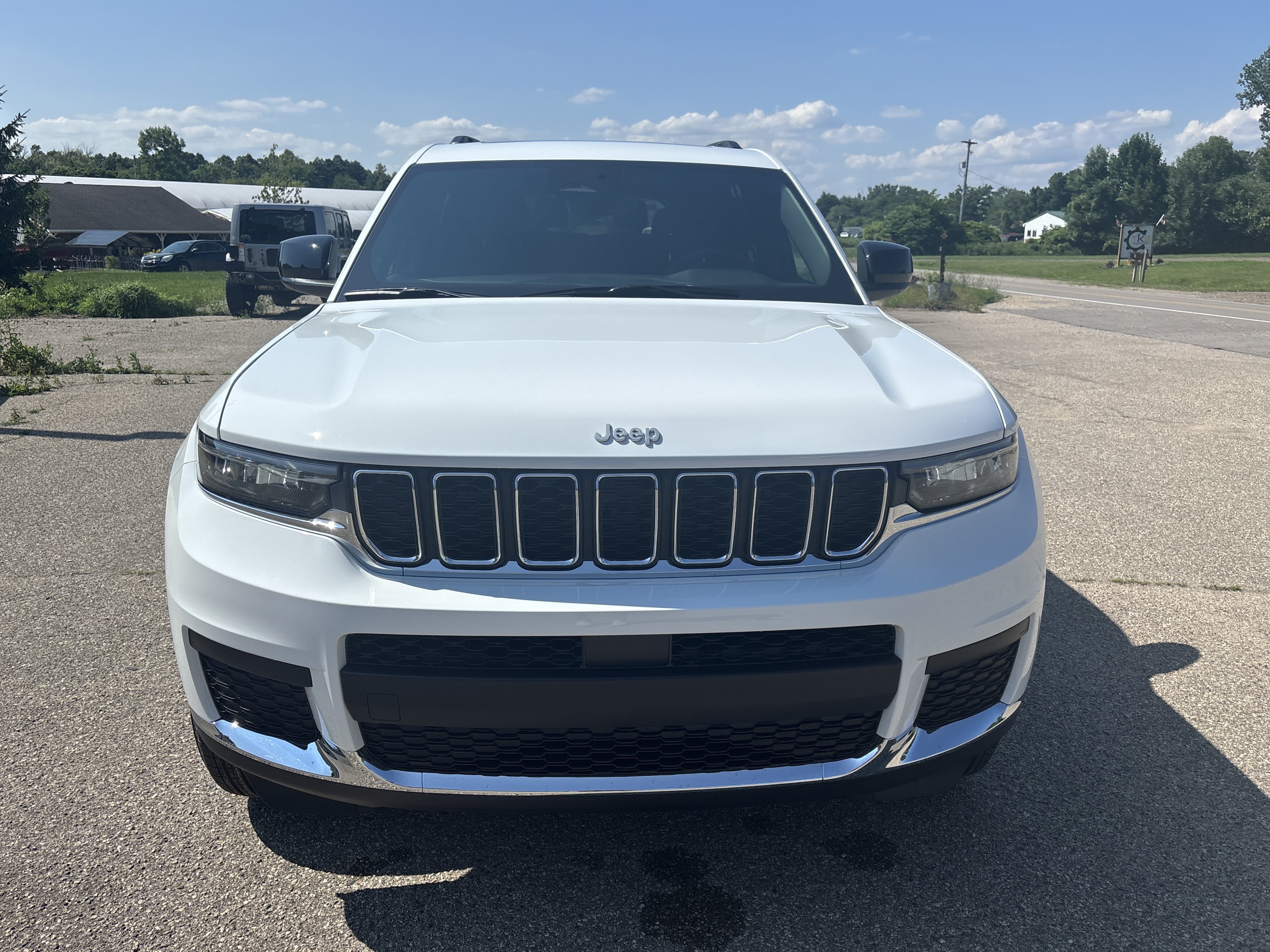 New 2026 Jeep Grand Cherokee L 4WD image 13