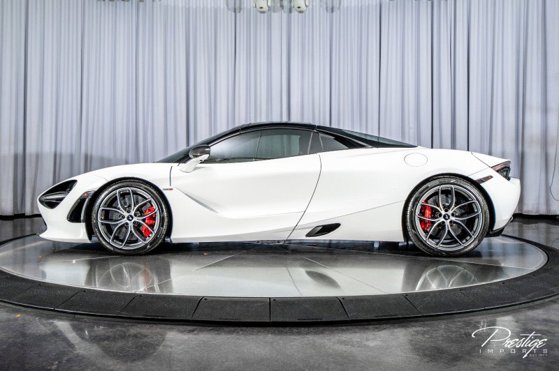Used 2022 McLaren 720S Spider image 16