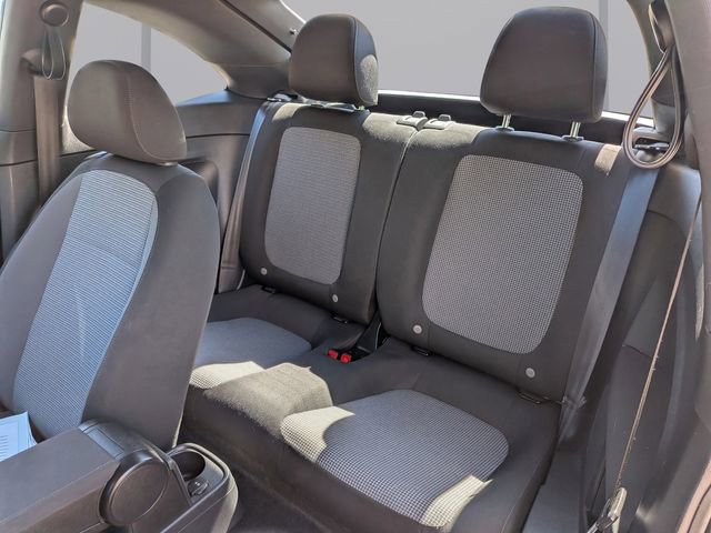 Used 2019 Volkswagen Beetle 2.0T S FWD image 19