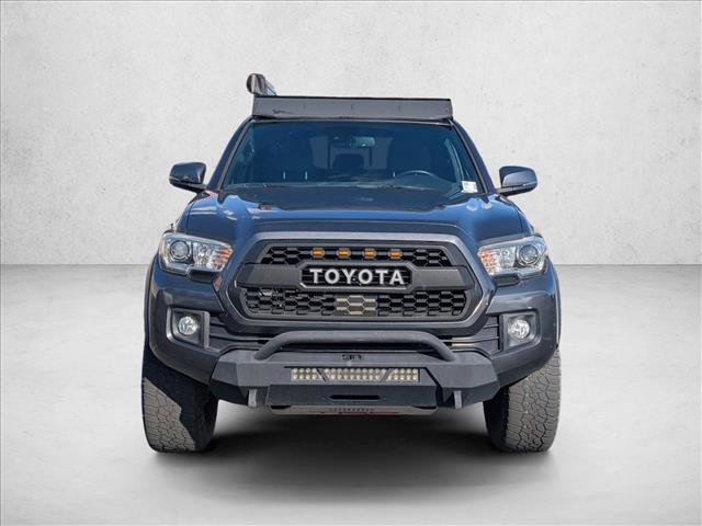 Used 2019 Toyota Tacoma TRD Off-Road w/ Technology Package AWD/4WD image 2