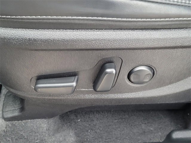 Used 2024 Kia Telluride S image 17