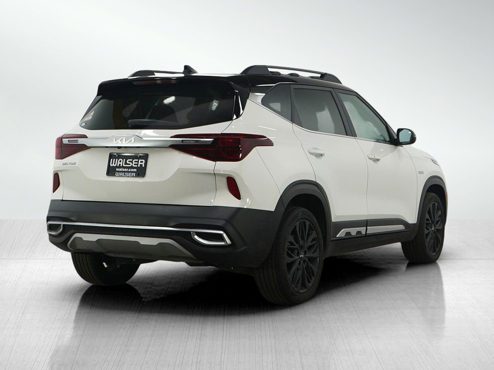 Used 2023 Kia Seltos Nightfall Edition image 5