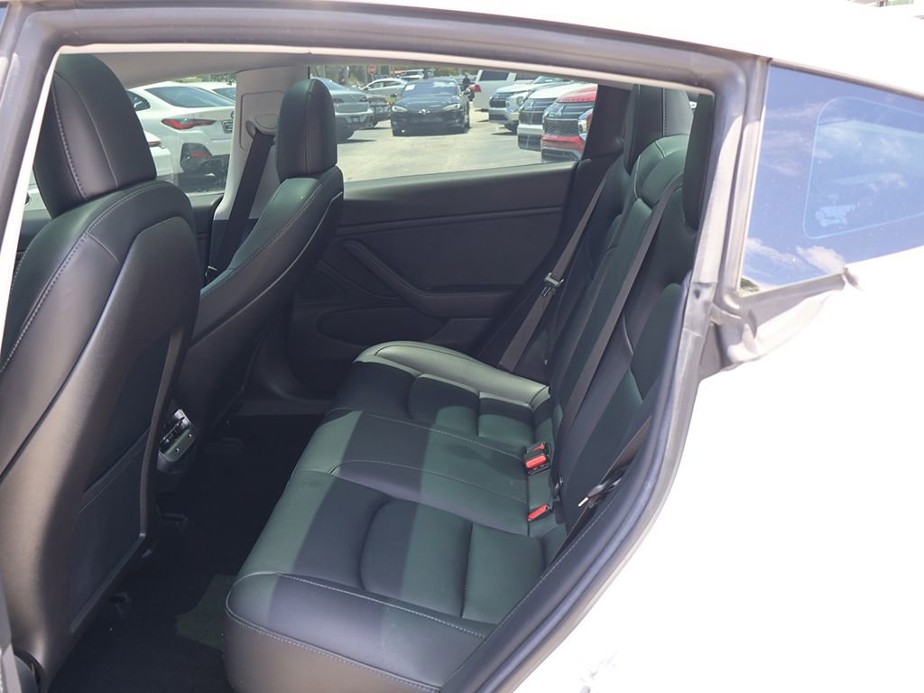 Used 2018 Tesla Model 3 Long Range AWD/4WD image 32