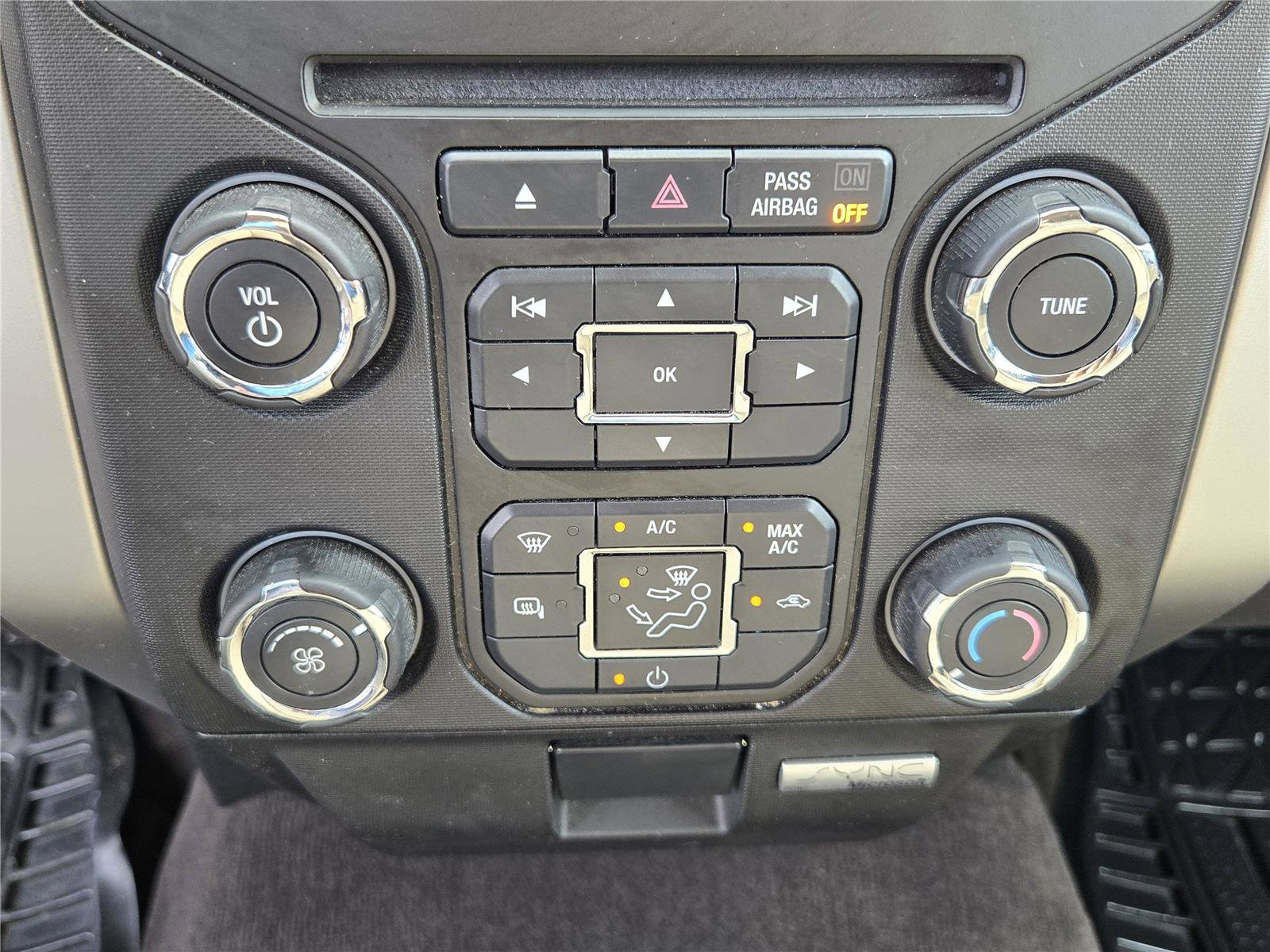 Used 2013 Ford F150 XLT w/ Mid Equipment Group RWD image 17