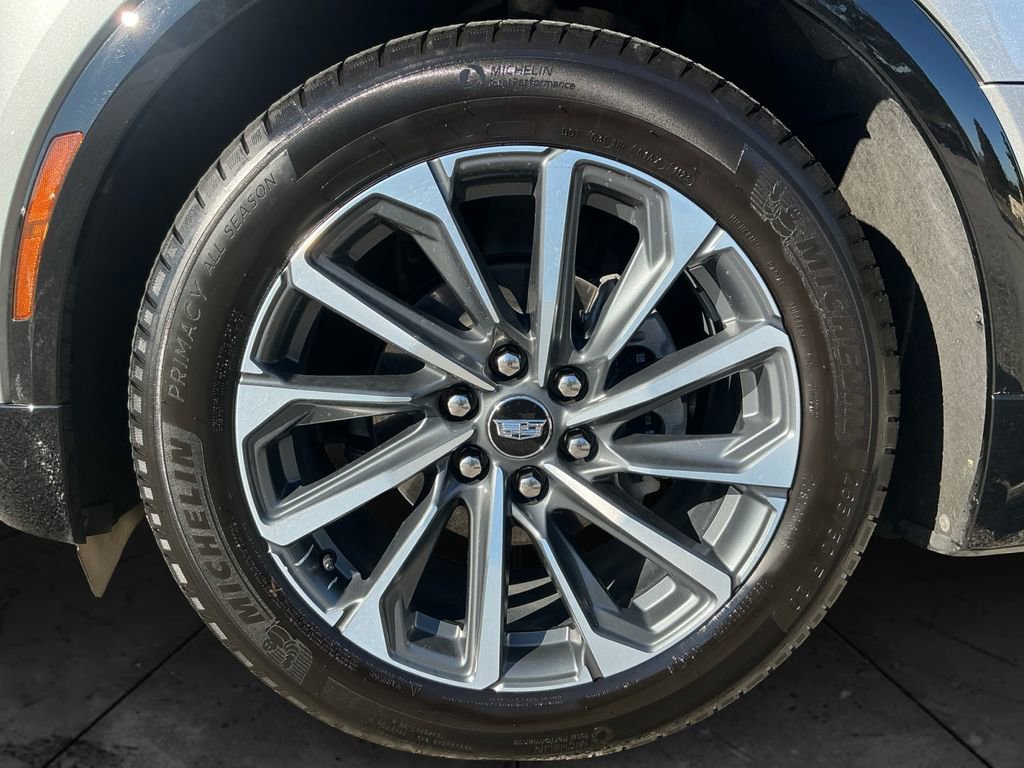 Used 2024 Cadillac Lyriq Sport image 15