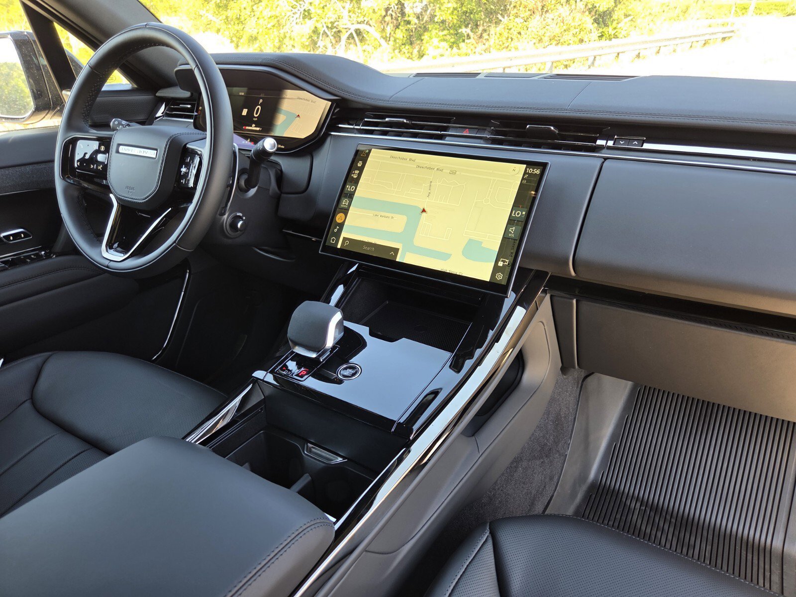 New 2025 Land Rover Range Rover Sport Dynamic SE image 18