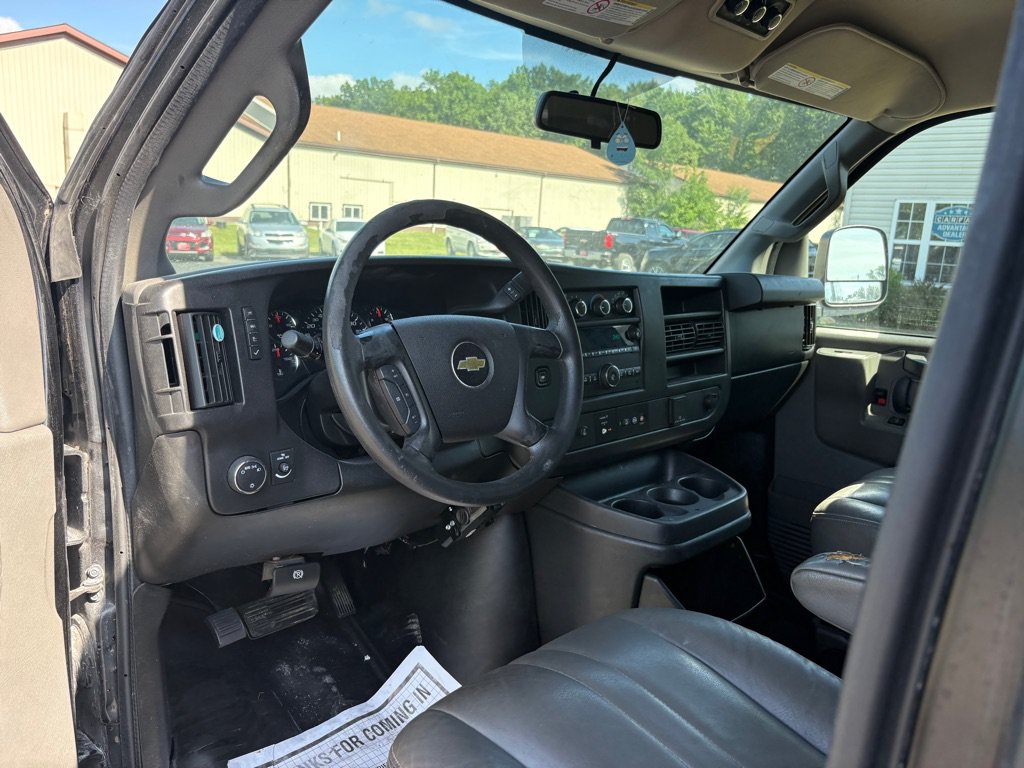 Used 2016 Chevrolet Express 3500 LS RWD image 14