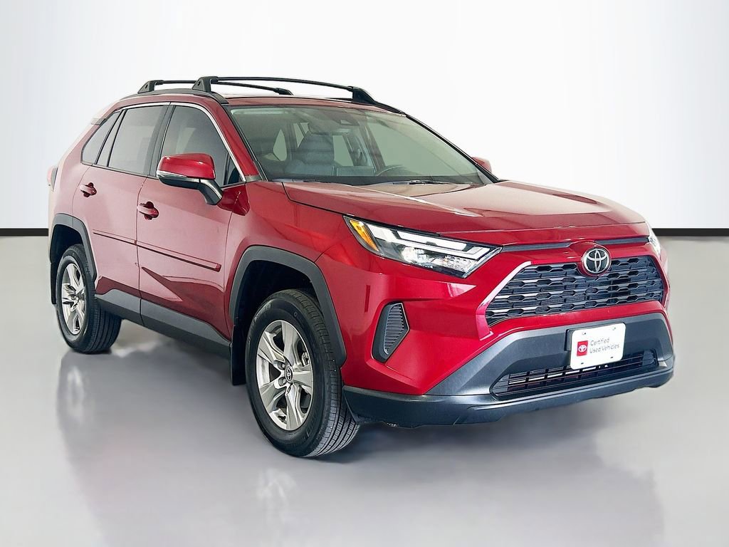 Used 2025 Toyota RAV4 XLE w/ Convenience Package FWD image 3