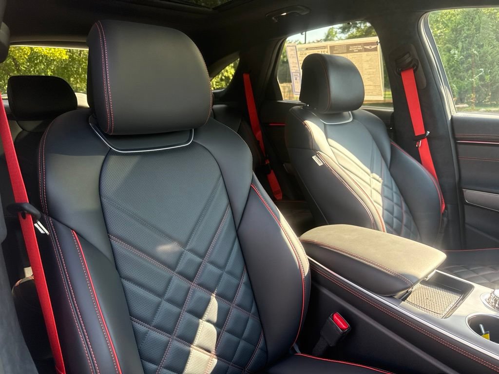 New 2027 Genesis GV70 2.5T Sport Prestige AWD/4WD image 33