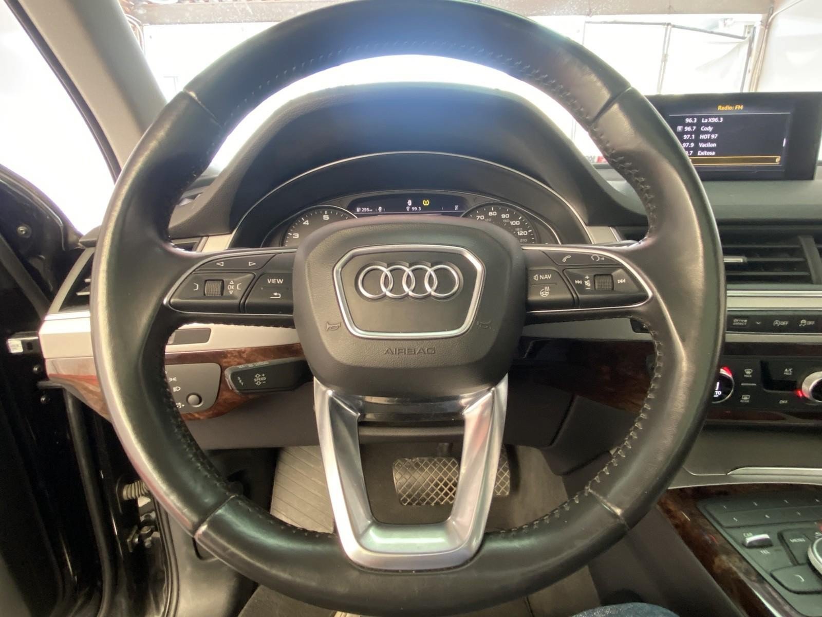 Used 2018 Audi Q7 2.0T Premium AWD/4WD image 29