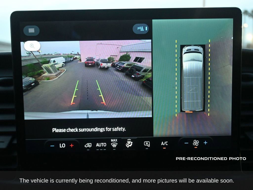 Used 2022 Ford E-Transit 148 High Roof Extended image 21