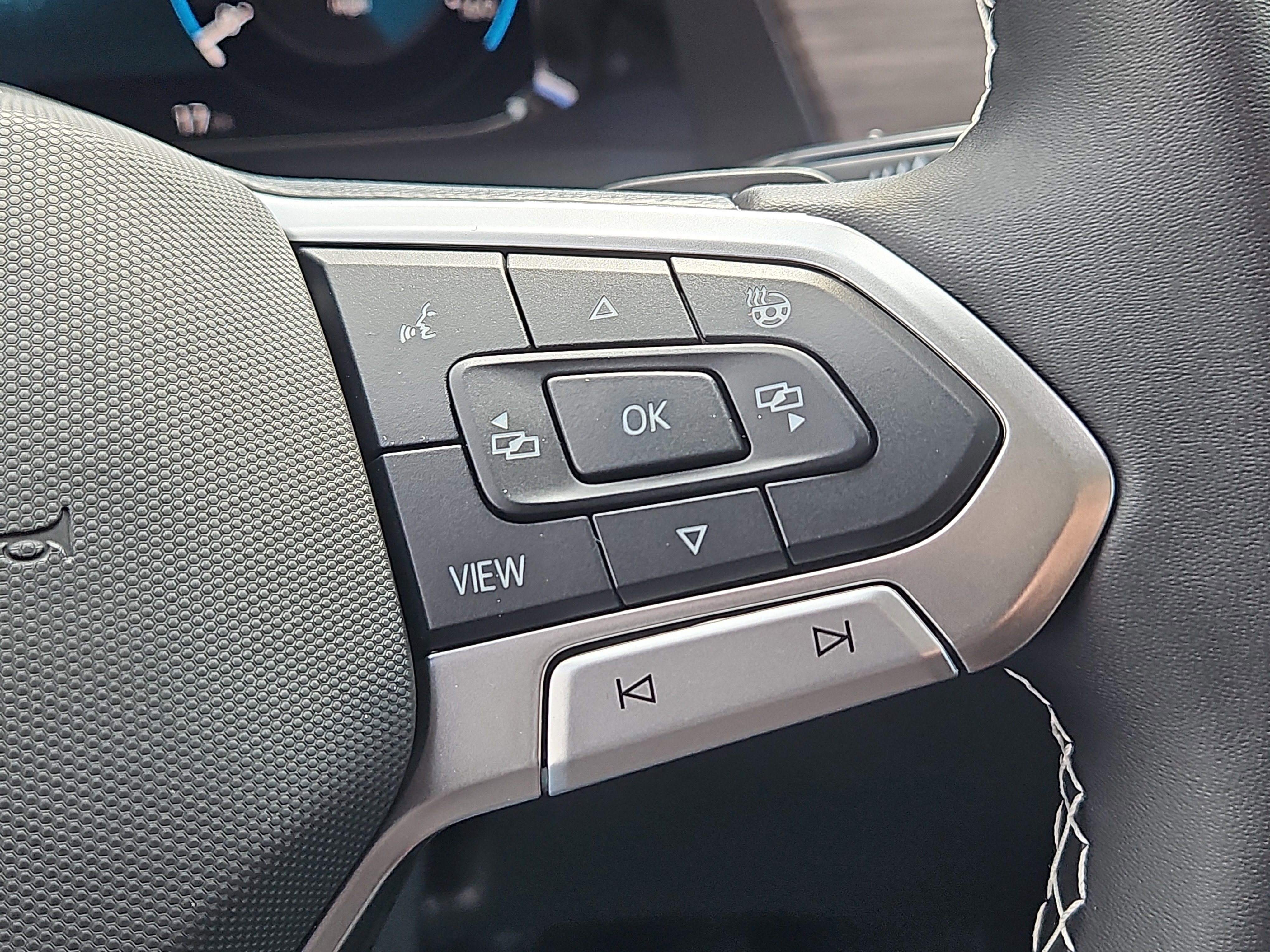 New 2026 Volkswagen Atlas SEL image 17